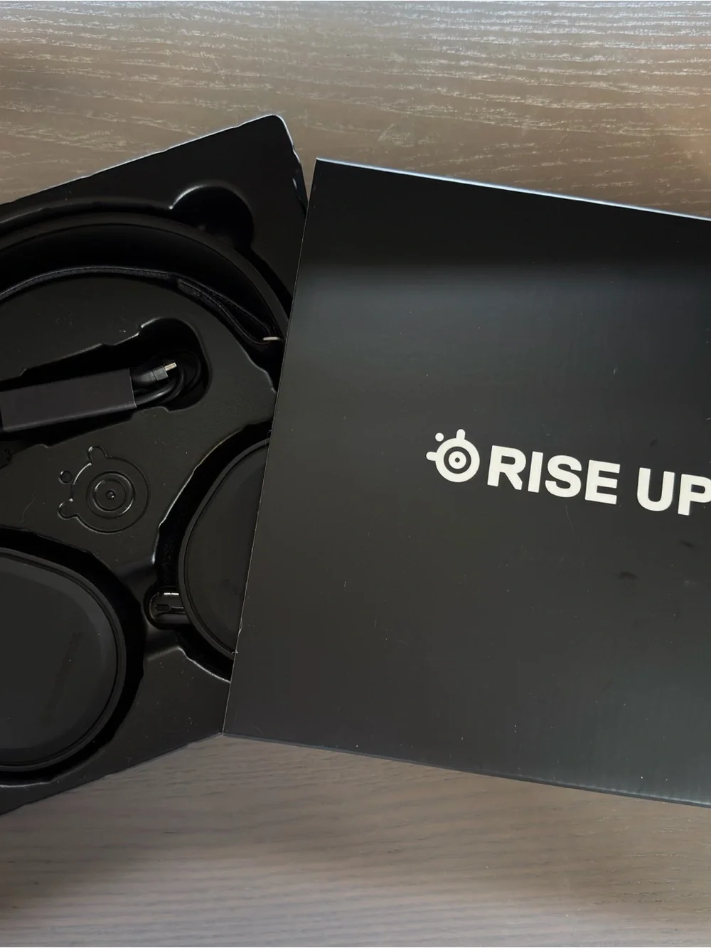 Steelseries arctis console